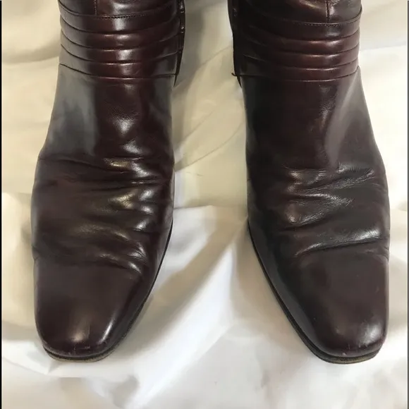 Salvatore Ferragamo leather boots 6.5