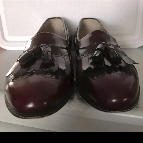 Salvatore Ferragamo Loafers Burgundy Tassel Slip On Shoes SZ 8.5 Made In Italy