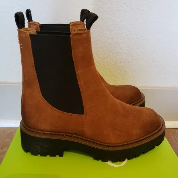 Sam Edelman Laguna bootie in brown leather womens shoes size 5.5