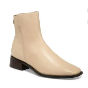 Sam Edelman Thatcher Square Toe Faux Leather Boots, 7.5 Eggshell, Ivory NWOB