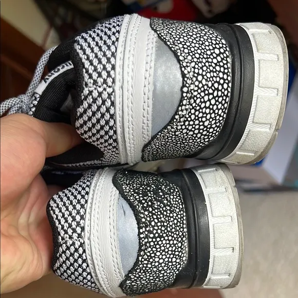 Saucony Grid SD MD “Eel/ Stingray”