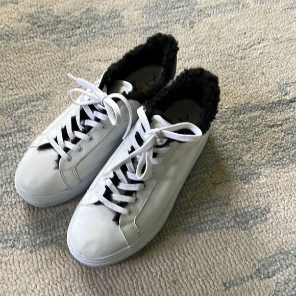 SCHUTZ KRISTEN WHITE LEATHER PLATFORM SNEAKERS SHEARLING SIZE 8.5 EUC
