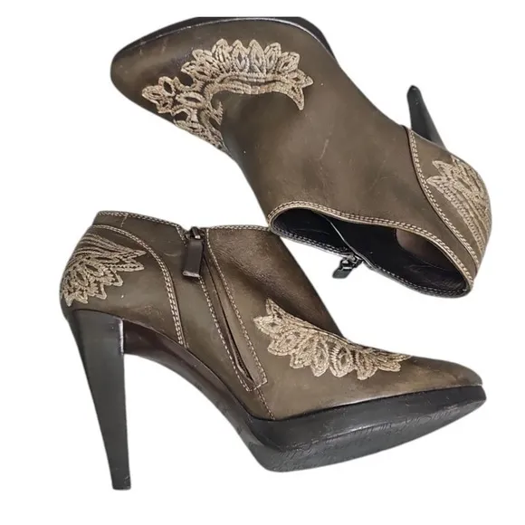 Sergio Rossi Embroidered Leather‎ Ankle Boots Western-Inspired High Heels 5.5
