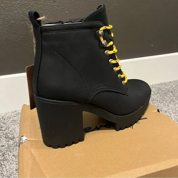 SEVEN7 Women's Flatiron Lug Sole Boots