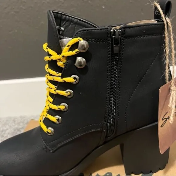 SEVEN7 Women's Flatiron Lug Sole Boots
