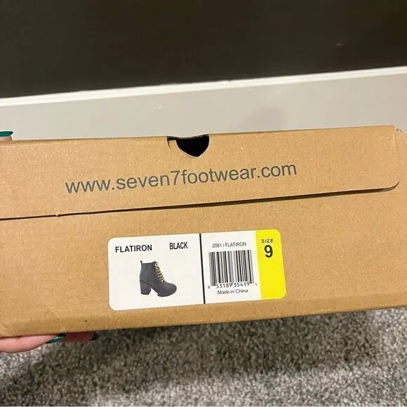 SEVEN7 Women's Flatiron Lug Sole Boots