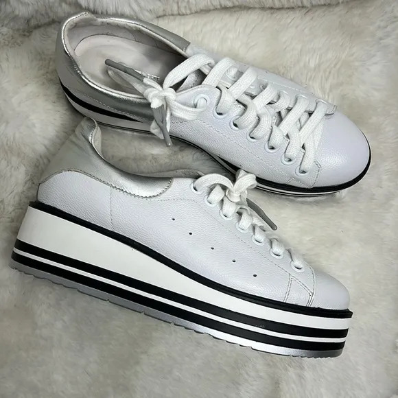 Silent D Siobhan white wedge platform sneakers from Nordstrom EUC