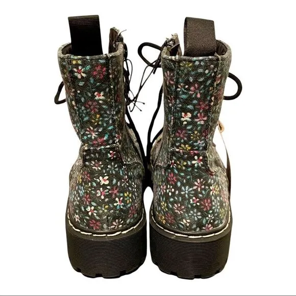 Sincerely Jules Ladies Floral Combat Style Boots.