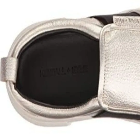 Size 10 Kendall   Kylie Tenley Platform Slip On