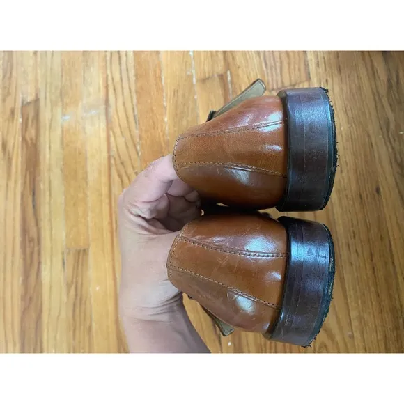 Size 10M mens Johnston &amp; Murphy brown leather fisherman shoes T strap sandals