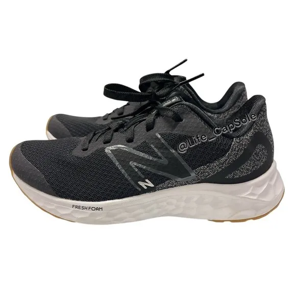Size 1Y New Balance Kids Black Gray Fresh Foam Pointure Pre School Lace Shoes PS