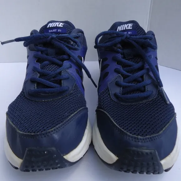 SIZE 8. Nike Dart XI Running Sneakers Shoes.