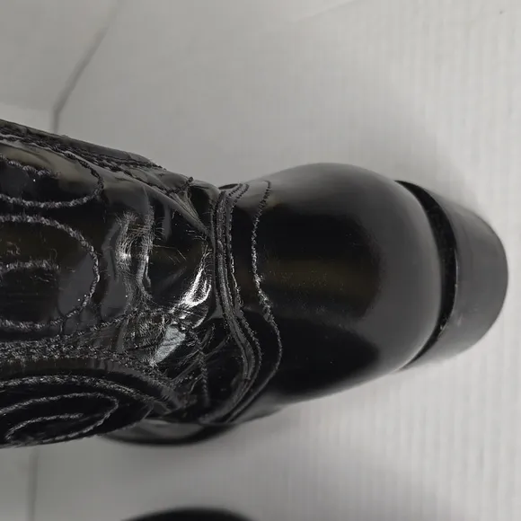 Size 8.5 Mens Corral Chamelon Embroidery French Toe Boots A4502