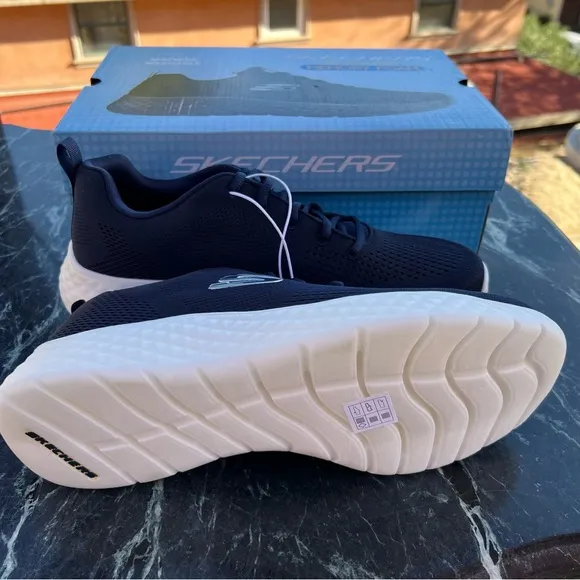 Skechers men’s air cooled memory foam