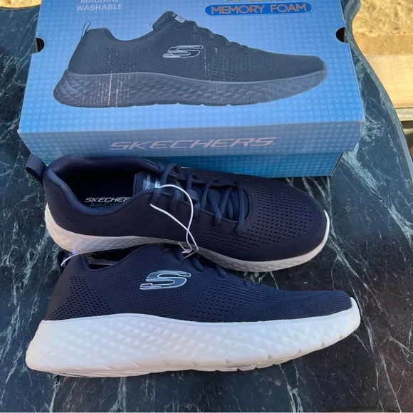 Skechers men’s air cooled memory foam