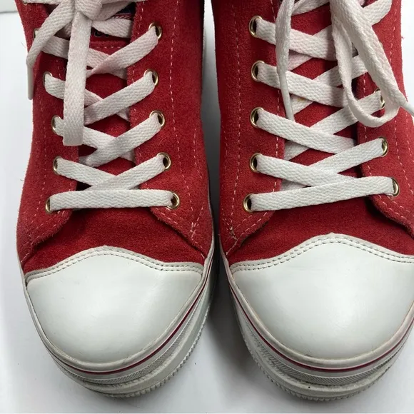 Skechers Retro Red Heartbeats Softy Heeled Sneakers Size 8 Y2K Laces