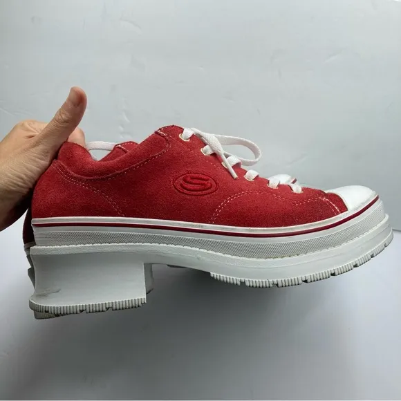 Skechers Retro Red Heartbeats Softy Heeled Sneakers Size 8 Y2K Laces