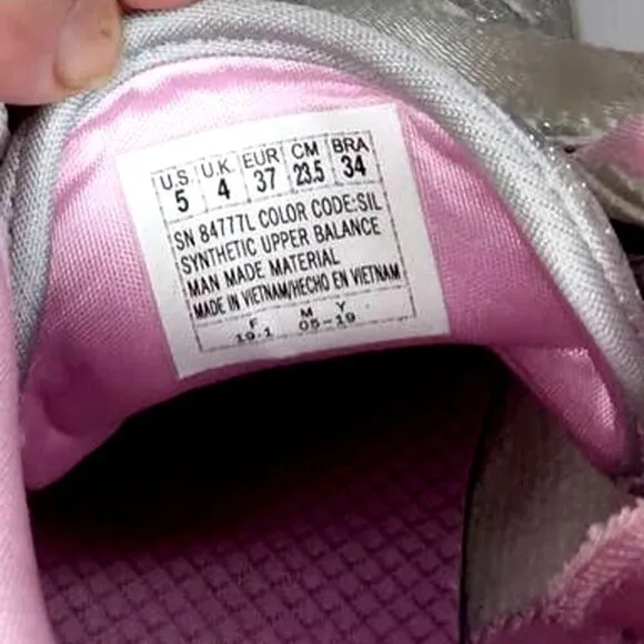 Skechers Stars &amp; Sparkles Girl's Pre-owned Silver/Pink High Top&quot; Sneakers- sz. 5