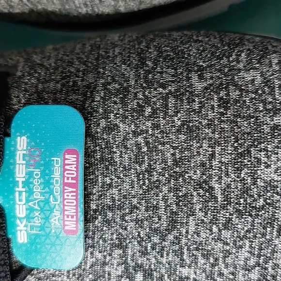 Sketchers Flex Appeal Shoes Sz 👞 9 (FREE HOUSE SHOES)