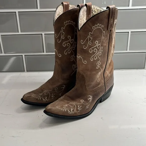 Smoky Mountain Girls Jolene Snip Toe Boots Size 4.5 R