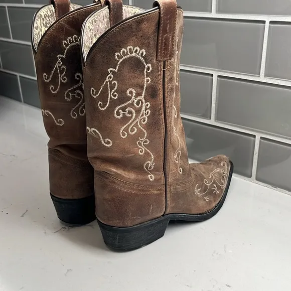 Smoky Mountain Girls Jolene Snip Toe Boots Size 4.5 R