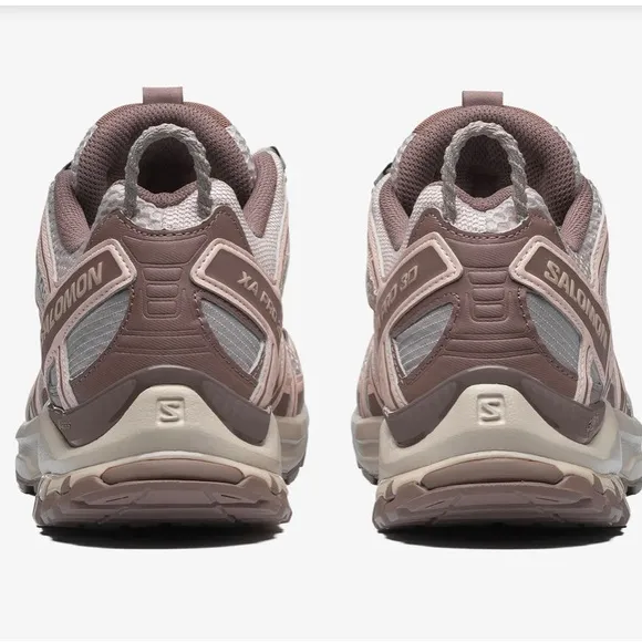 Solomon XA Pro 3D Seasonal Sneaker in Silver Cloud, Iron, Hushed Violet Size 5.5