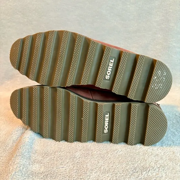 SOREL alpine sneakchic winter boots