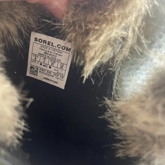 Sorel Green and Black Snow Boots