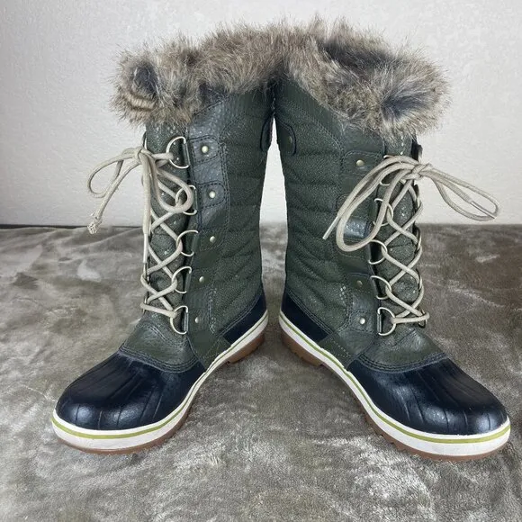 Sorel Green and Black Snow Boots
