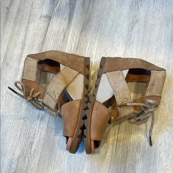 Sorel Joanie Lace Wedge Sandal Size 8.5
