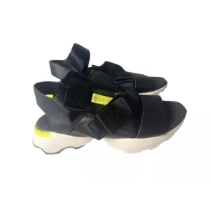 Sorel Kinetic Impact 1936901010 Women's Size 8.5 Black Strappy Sandals Shoes