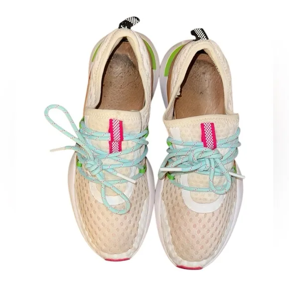 Sorel Kinetic Impact Women's Athletic Shoes Size 6