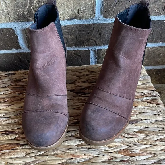 Sorel Lea Wedge 2 Casual Boot size 10 Leather snow outdoor winter weatherproof