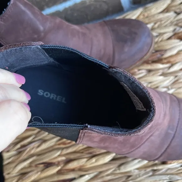 Sorel Lea Wedge 2 Casual Boot size 10 Leather snow outdoor winter weatherproof