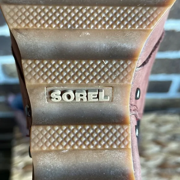 Sorel Lea Wedge 2 Casual Boot size 10 Leather snow outdoor winter weatherproof