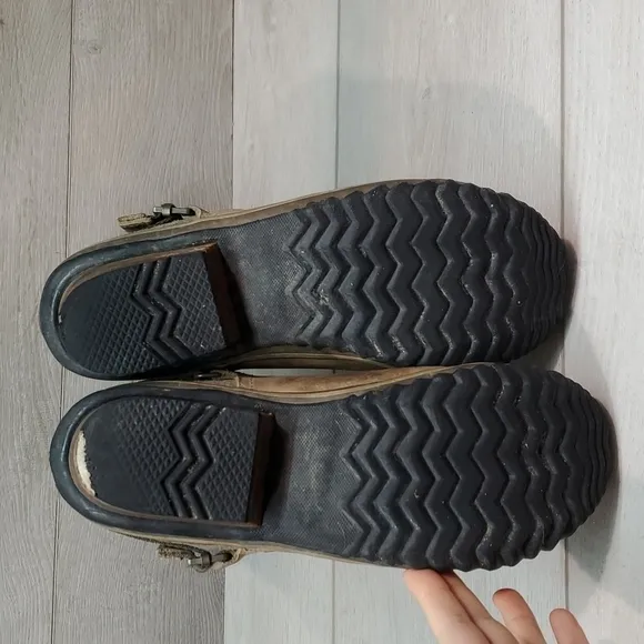 Sorel Women Slimshortie Chevron Outdoor Aztec Boots shoes sz 8.5