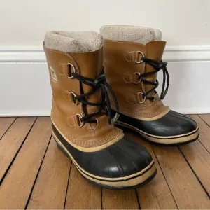 Sorel Yoot Pac Snow Boots Youth 4 Tan and Black