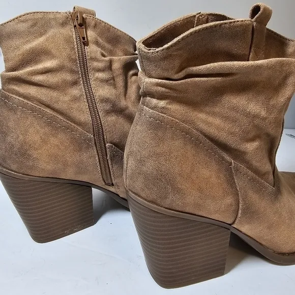 SOUL Naturalizer Taupe Suede Slouchy Ankel Cowboy Pointed Toe Boots, 10