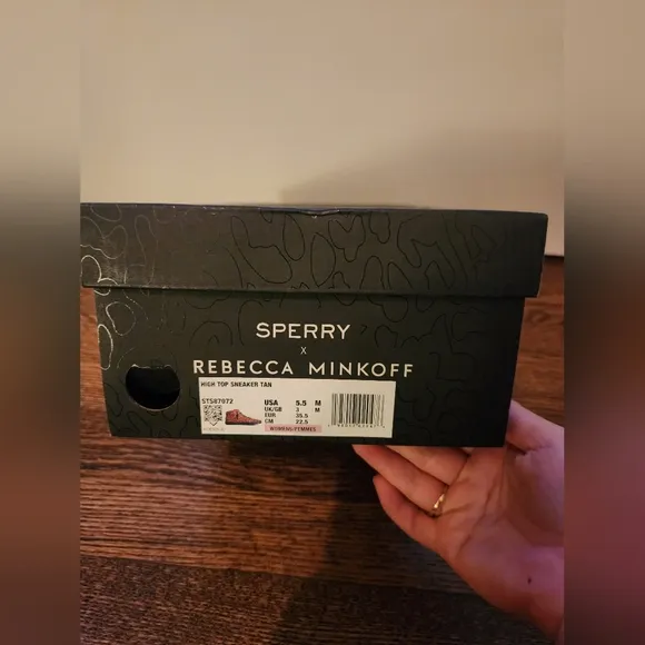 Sperry Hightop Sneaker Tan-Size 5.5