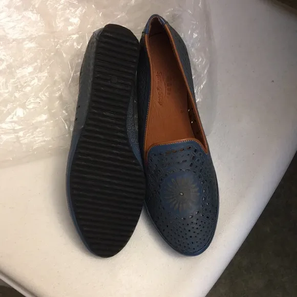 Spring step blue leather/leather lined shoes 35/ US 5-5.5