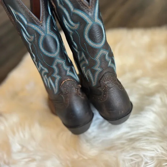 Square Toe Boots