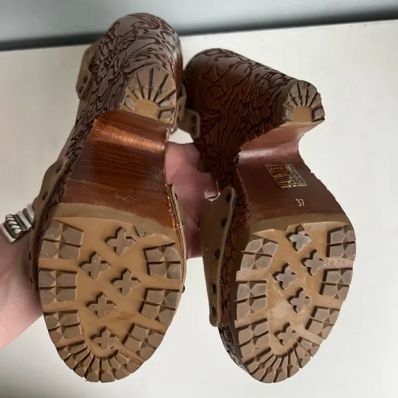 Stella McCartney Hand Carved Wooden Heel Strapped Women's Sandals size 7