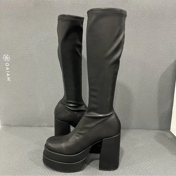 Steve Madden Cypress Women’s Knee High Stretch Pull On Platform‎ Boots Size 10