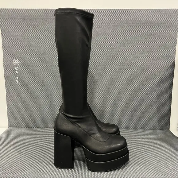 Steve Madden Cypress Women’s Knee High Stretch Pull On Platform‎ Boots Size 10