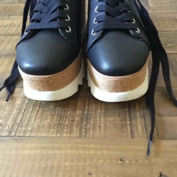 Steve Madden Korrie Black Platform Sneakers Size 6