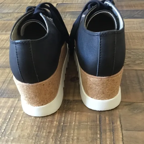 Steve Madden Korrie Black Platform Sneakers Size 6