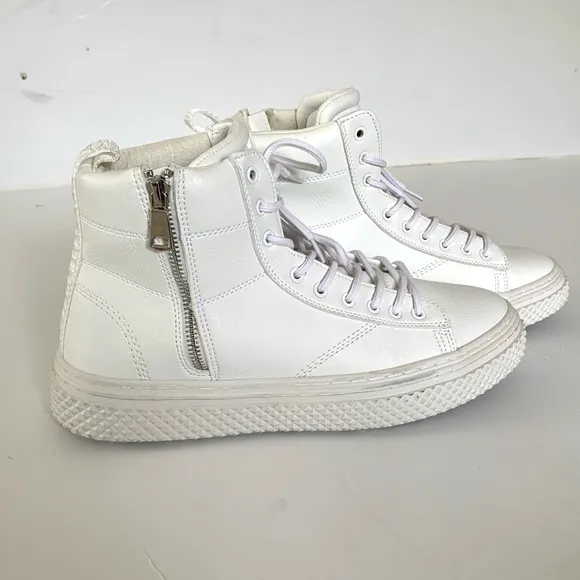 Steve Madden, MEN'S BRINLY FAUX LEATHER HIGH TOP SNEAKERS white, size 9