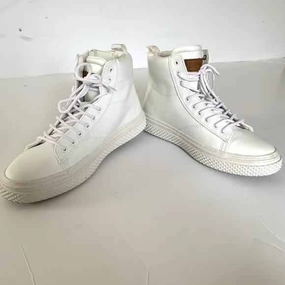 Steve Madden, MEN'S BRINLY FAUX LEATHER HIGH TOP SNEAKERS white, size 9