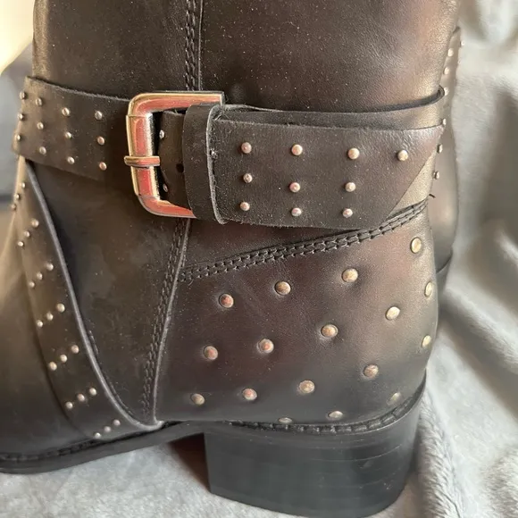 STEVE MADDEN WOMEN’S SZ 8 BLACK LEATHER BOOT. NIB
