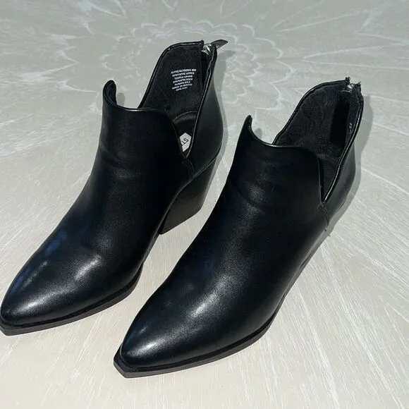 Steve Madden Alyse Side Cut Leather Bootie Black  Block Heel Pointy Boots